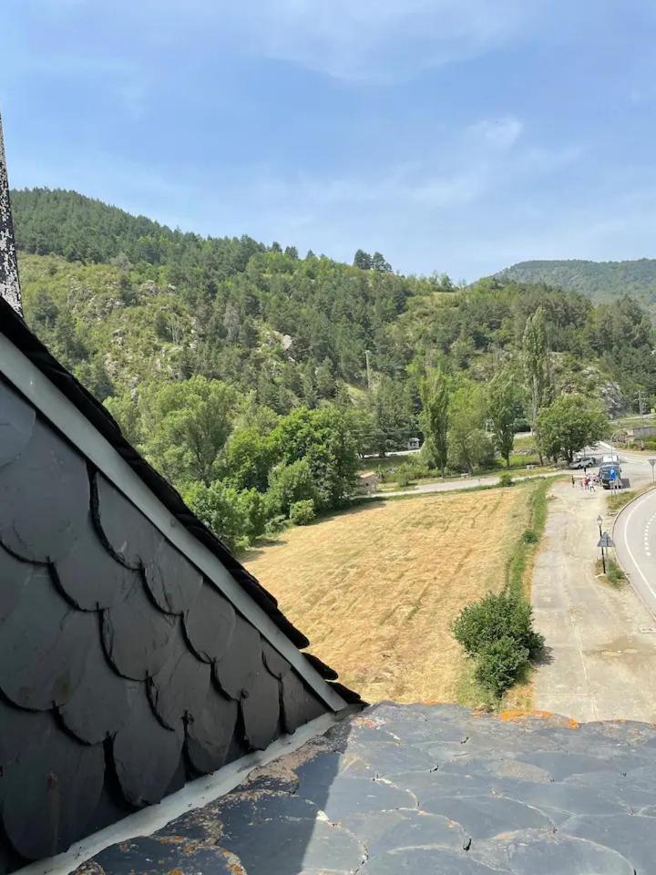 Appartement Atico Con Encanto En La Cerdanya à Martinet Extérieur photo