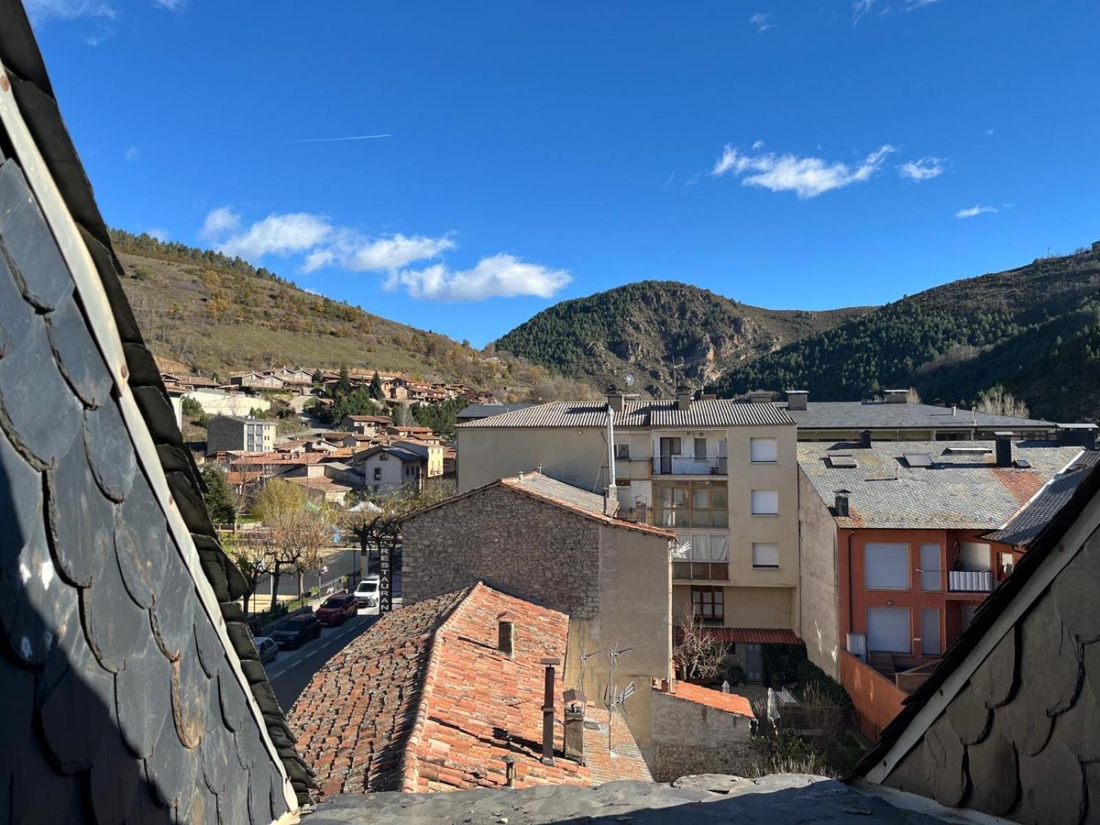 Appartement Atico Con Encanto En La Cerdanya à Martinet Extérieur photo